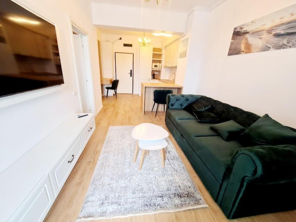 Sole 8 Apartment Wave 5