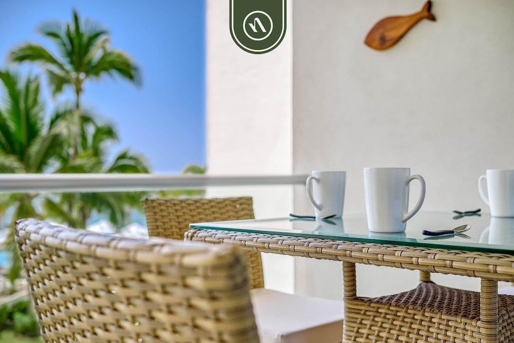 Oceanview 1 BR Condo - Beach - Multiple Pools