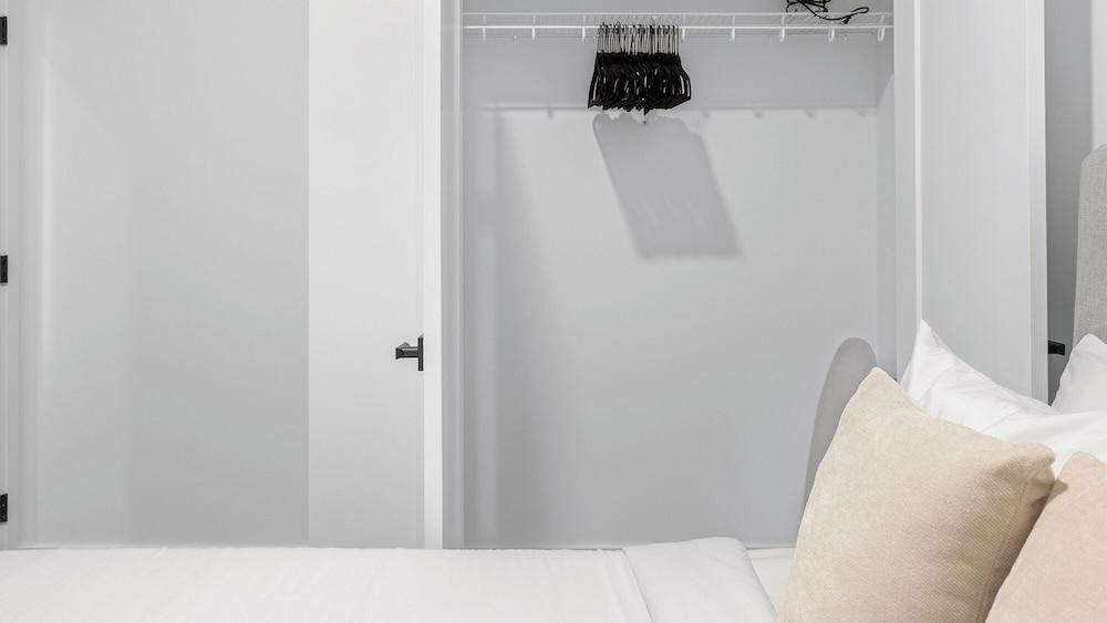 Landing at Bridge District