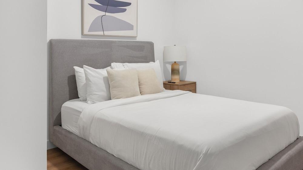 Landing at Bridge District