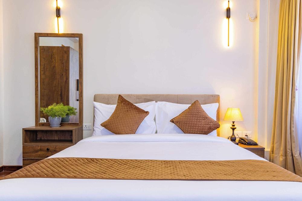 Mhendo Hotel & Studio Suites