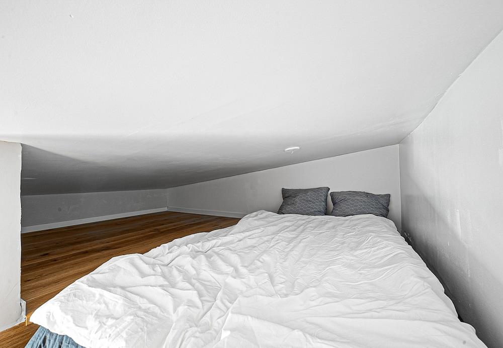 Comfortable Minihouse Vega