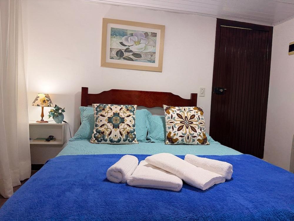 The Writers House - Suite Residences