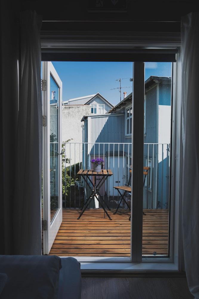 Reykjavík Rainbow Guesthouse