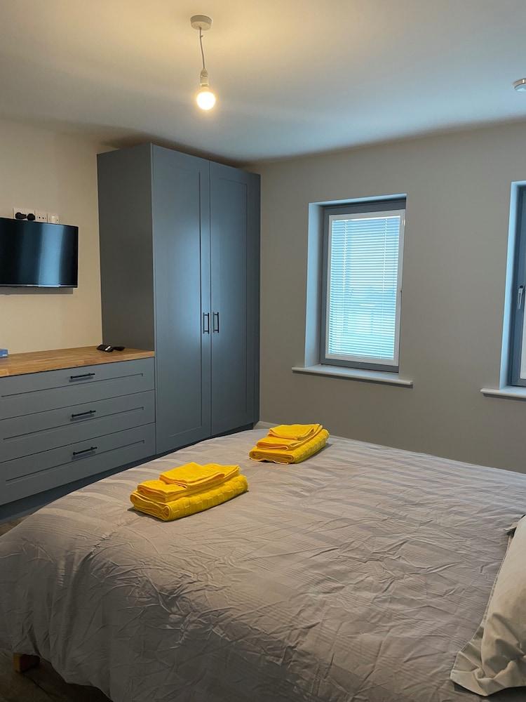 Spacious 5Br Home - Country View - Close to Galway