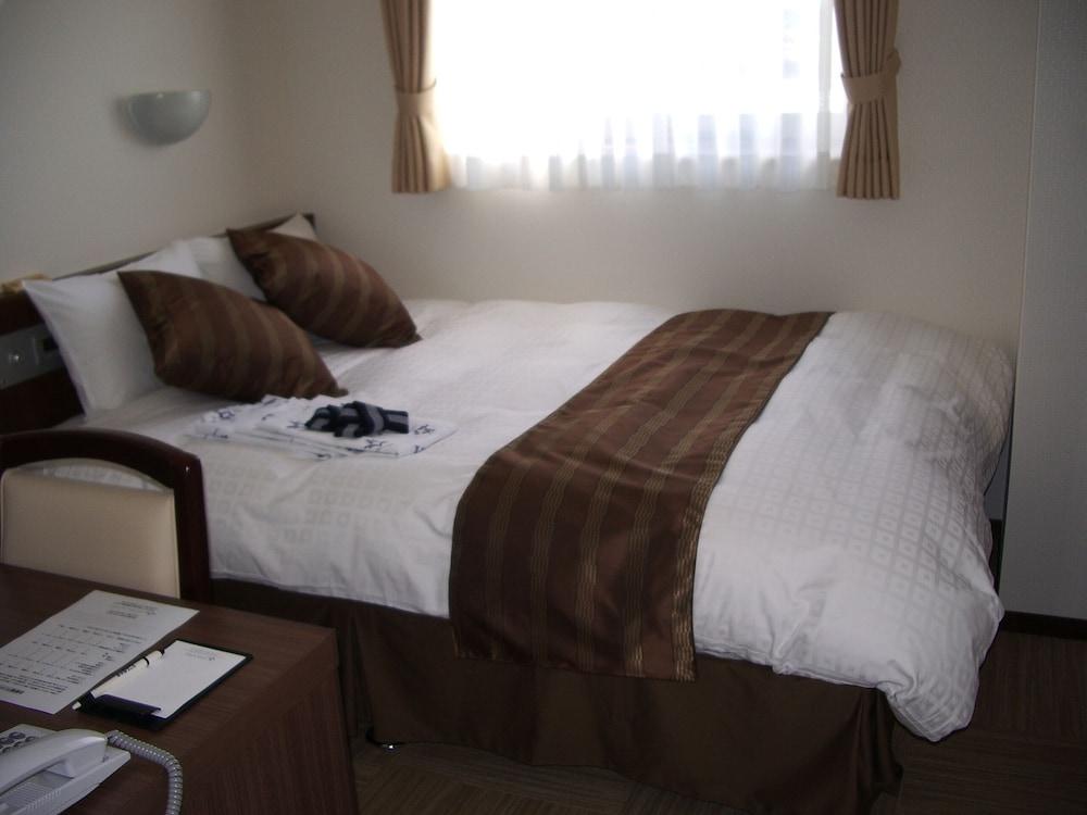 HOTEL KUNIMI KAMONOMIYA