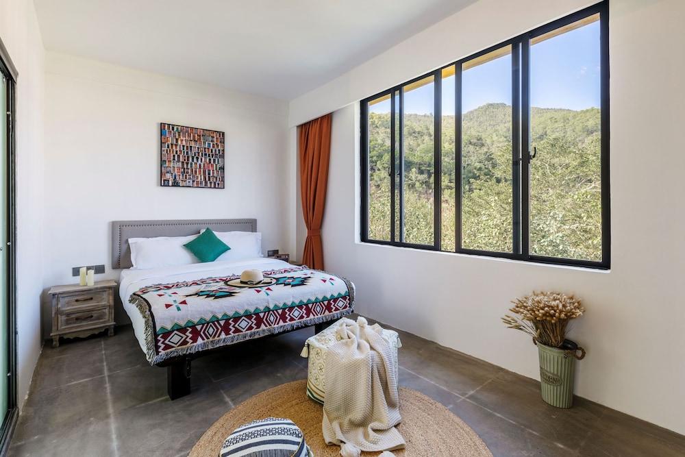 HAJANA Beachside Homestay