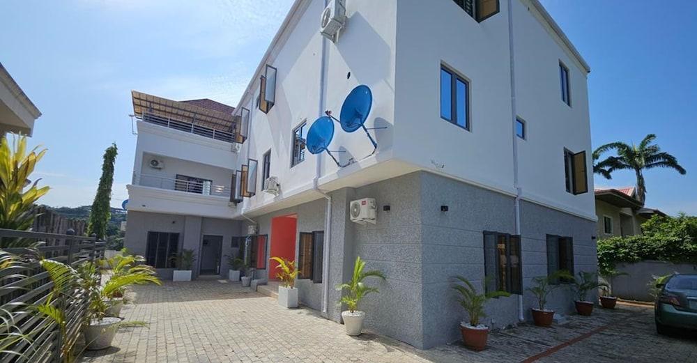 Batoha Stay Apartments