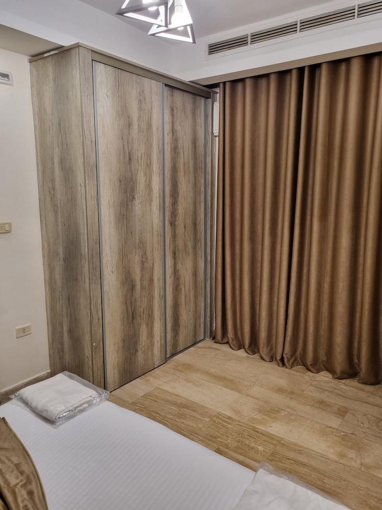 Unique 2bedroom at Abdoun 001