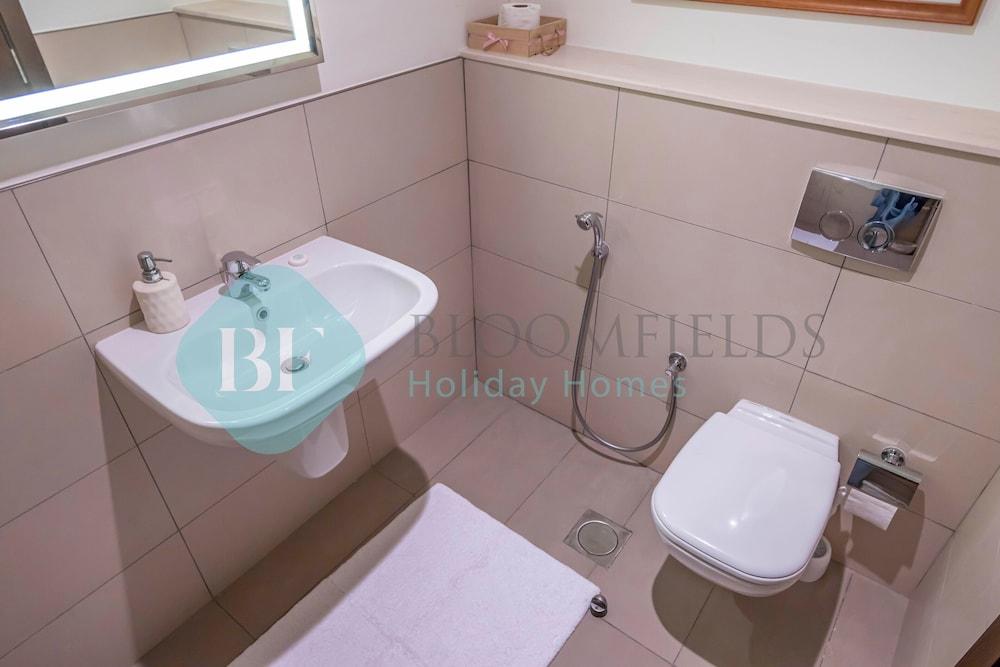 Bloomfields Iconic 2BR Wave Tower