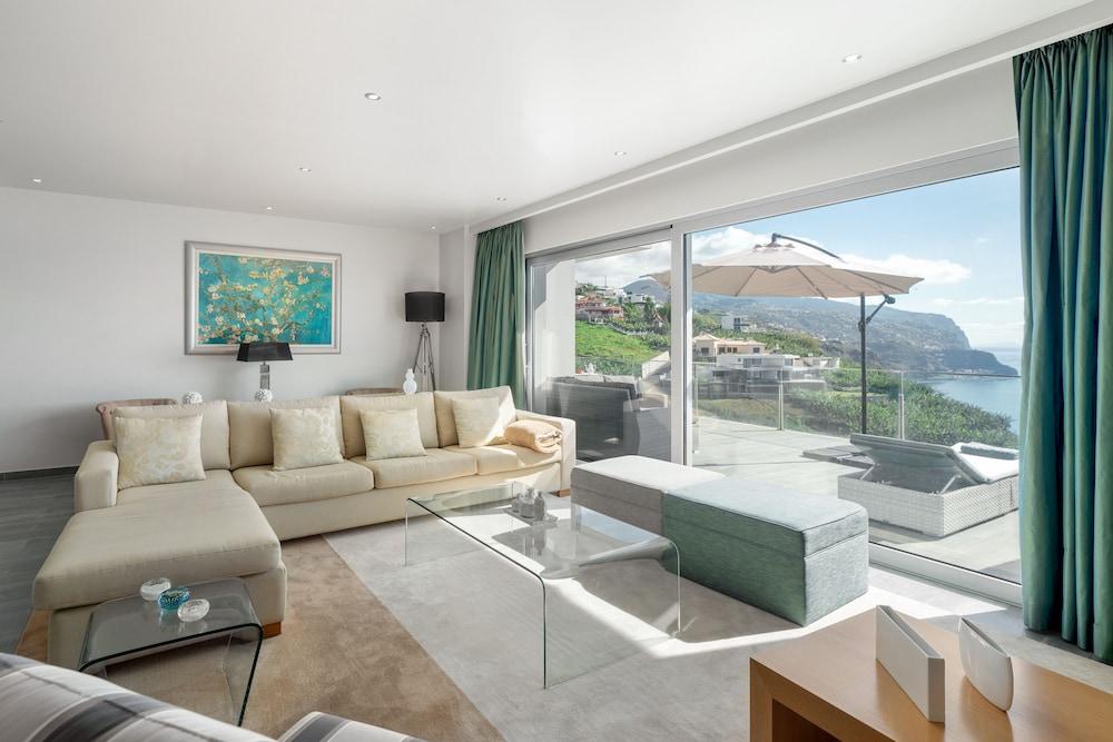 Villa Harmonia by Homie