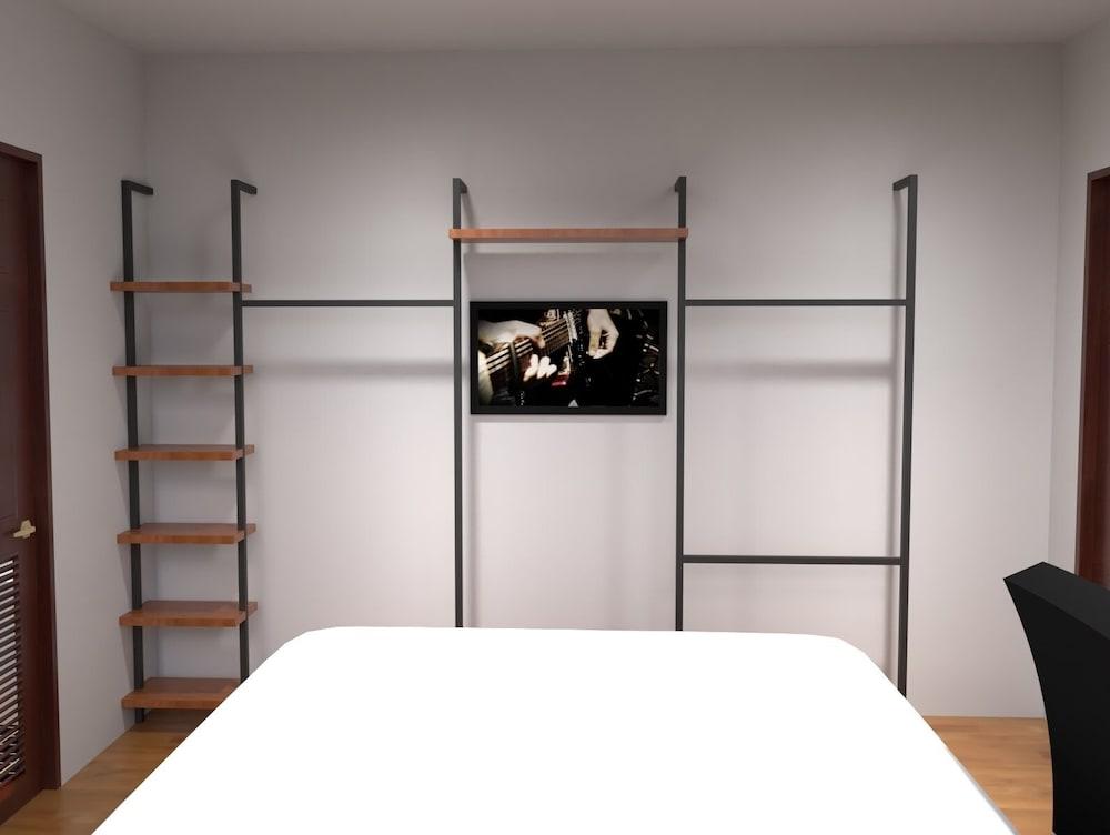 Ko lanta Hotels & Co- Working Space