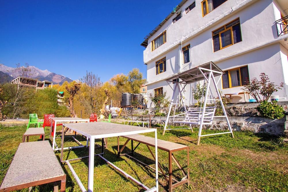 Rudra Mountain Inn