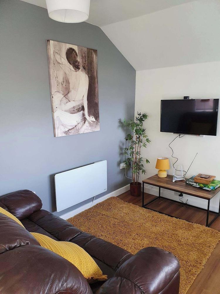 Seaview-petsok-patio-1br