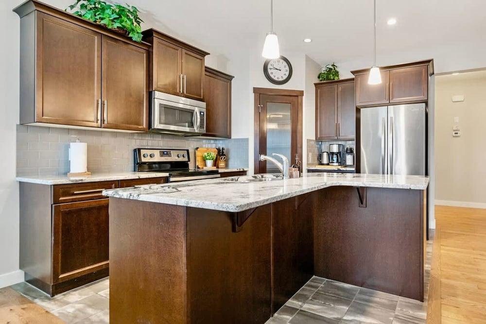 The Mask - 5BD - Movie Room - Kidfriendly