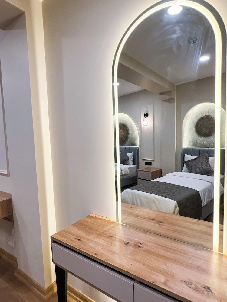 KARAKOY TOPHANE MANSION