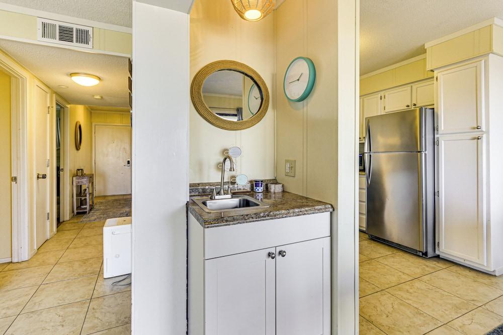 Pool Access: Beachfront Hilton Head Resort Condo