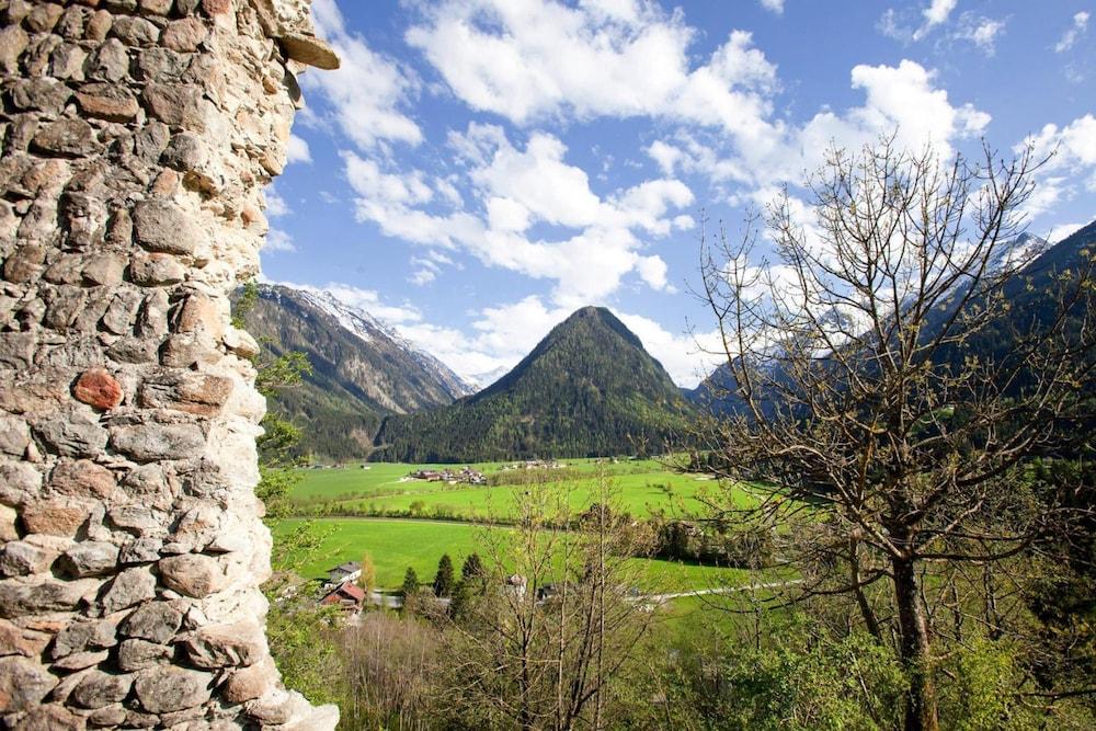 Apartment in Hohe Tauern Near Wildkogel Arena