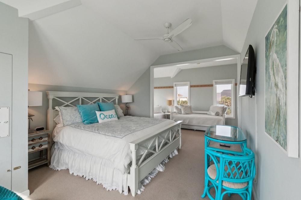 Sol Kissed Pirates Beach