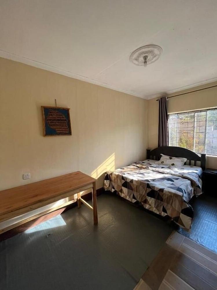 Safari junction backpackers hostel