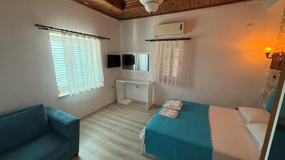 Assos Mia Konaklama ve Restaurant