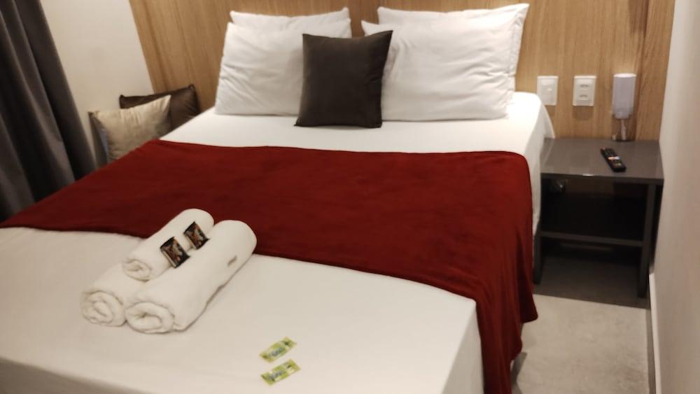 Apto 00203 Legacy Suites