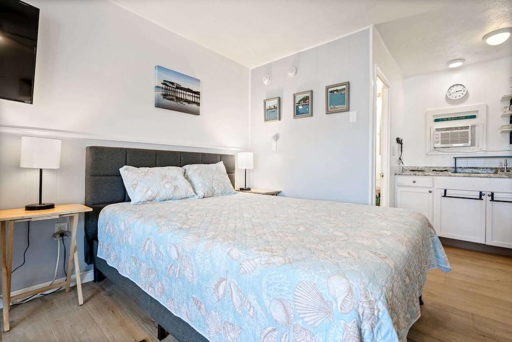 The Seabreeze Studio for 4!