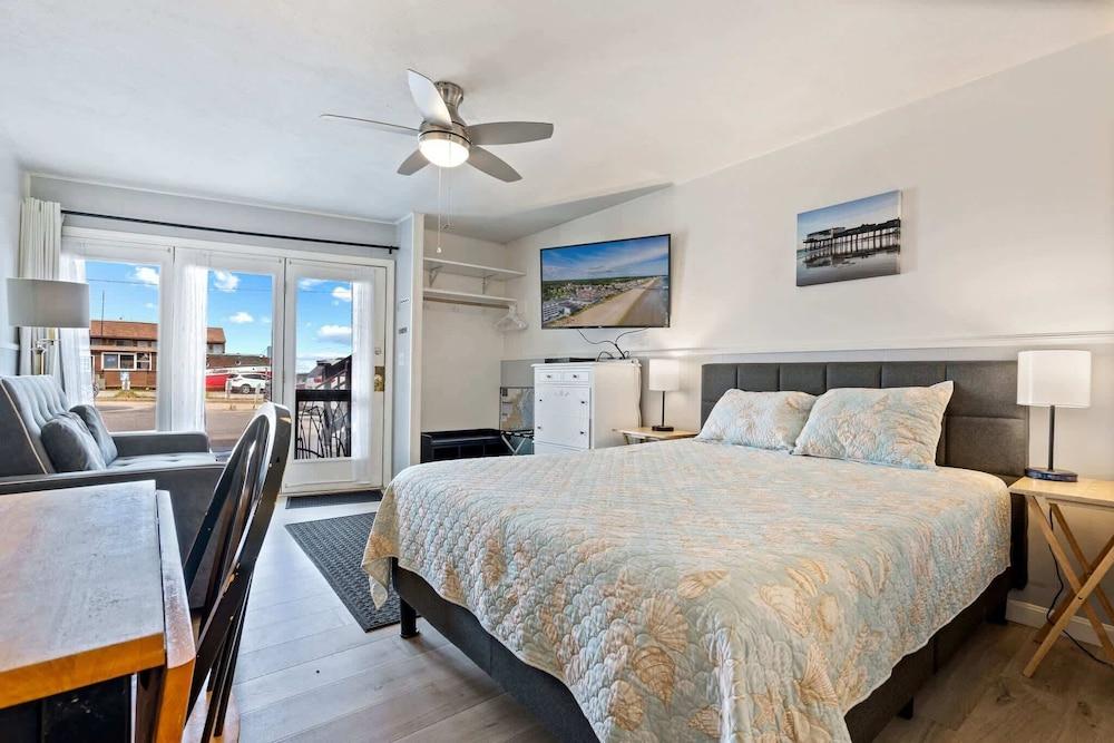 The Seabreeze Studio for 4!