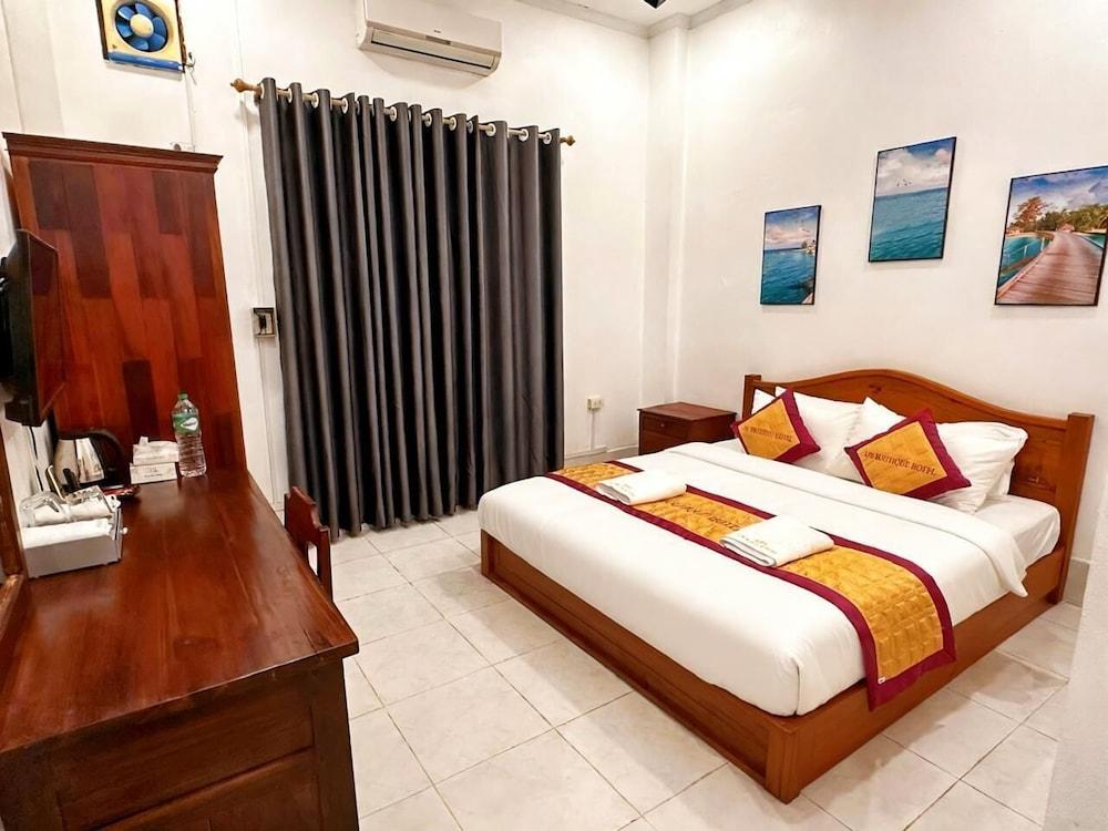 Vang Vieng Family Boutique Hotel