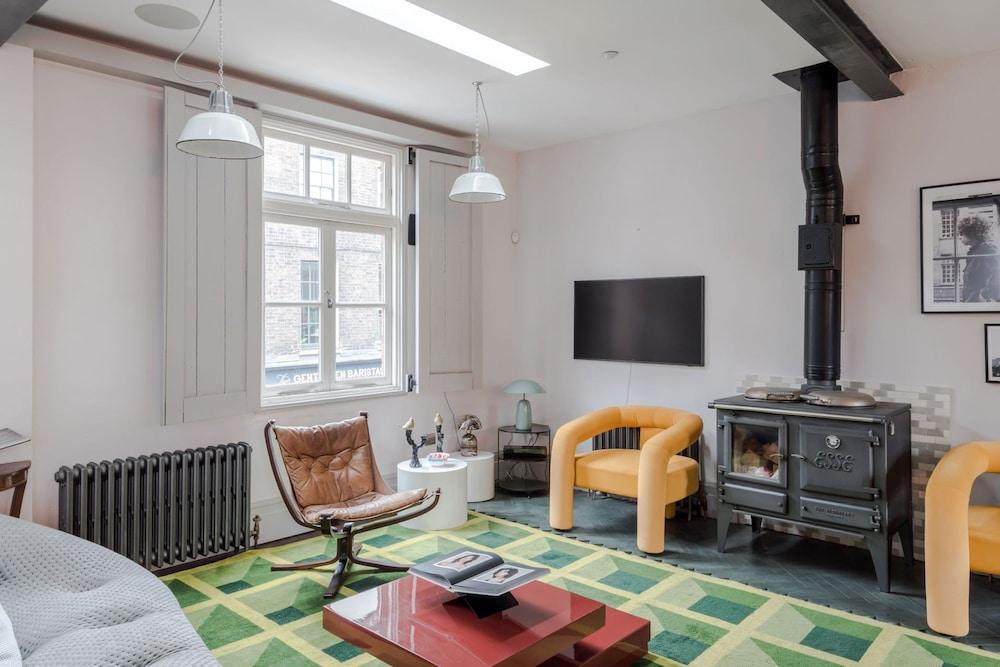 The Shard-view Shindig - Borough - by Frankie Says