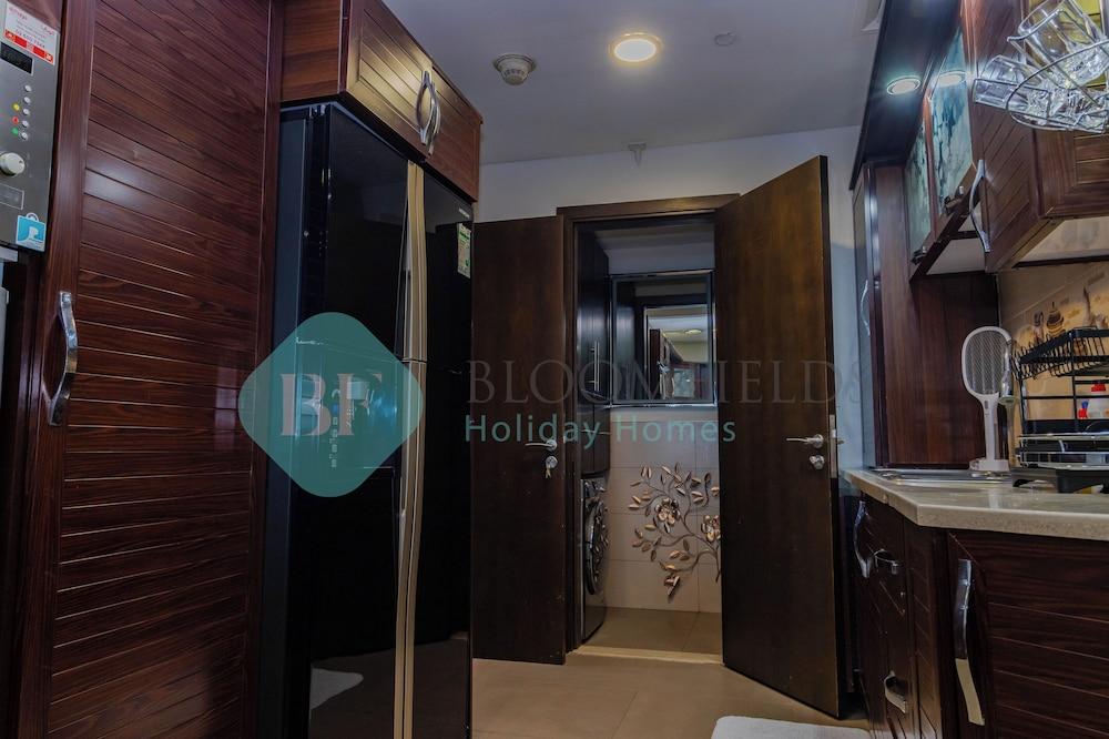 Bloomfields Grandeur 3BR in Wave Tower