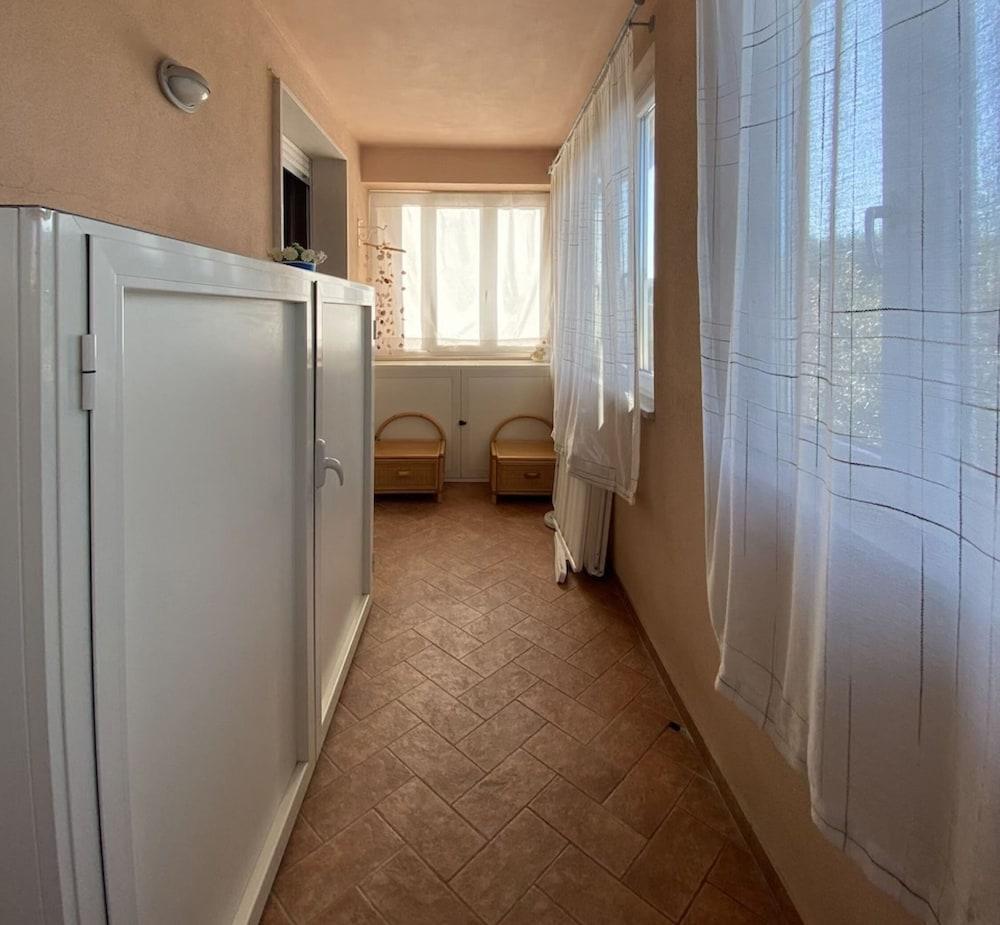 Three-room Apartment Sleeps 5 IN THE Princess Area-rif Ritap1