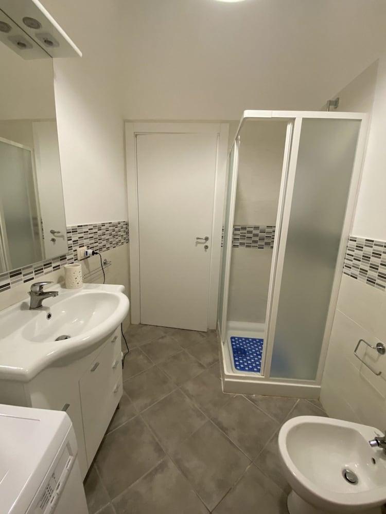 Open Space Sleeps 4 IN THE Country Area New-rif Bigo