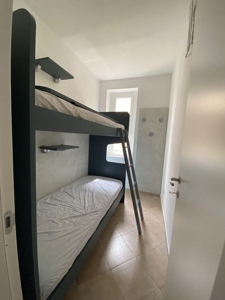 3-room Apartment Sleeps 6 IN THE Conchiglia Area-rif Lucip1