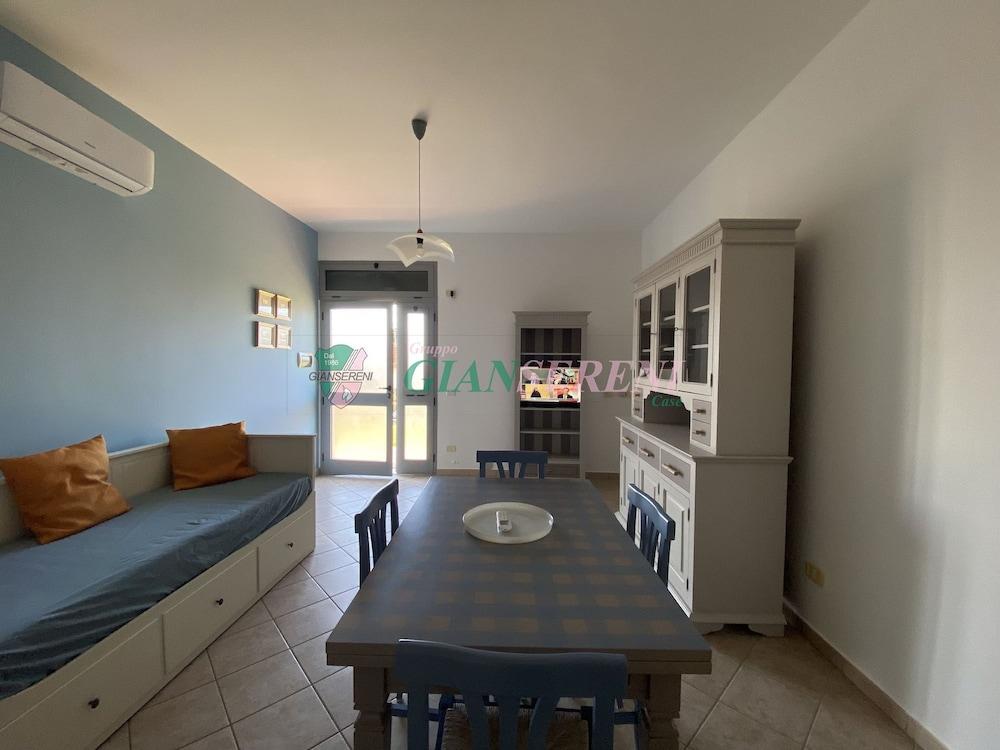 Two-room Apartment Sleeps 4 IN THE LA Piana Area-rif Mazze