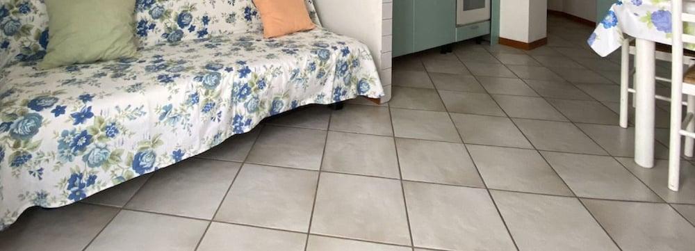 Apartment in Central Area With Terrace-rif Campanile