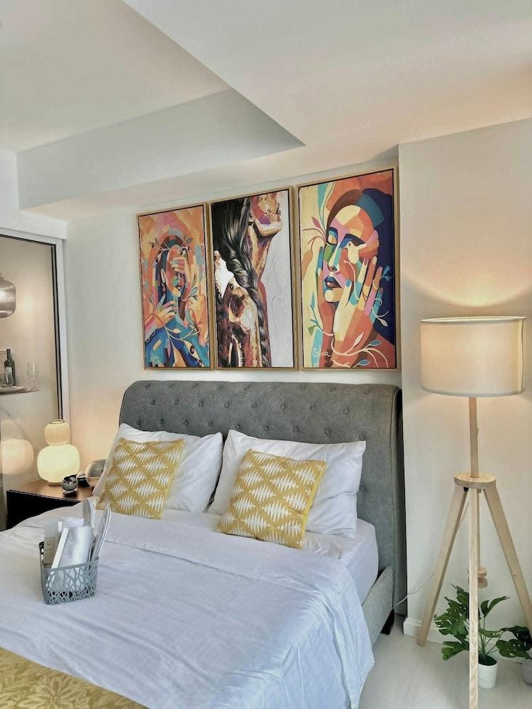 Rio East Tower - Azure Urban Resort