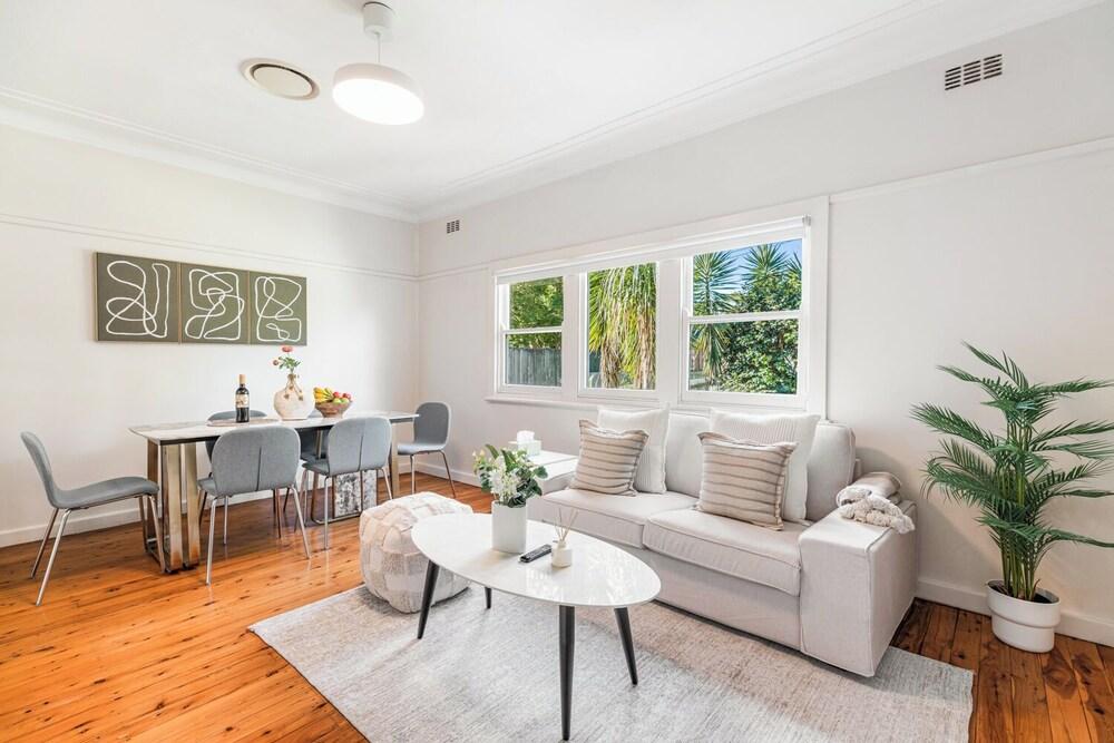 StayAU 4BRM Charming Home in Mt Colah