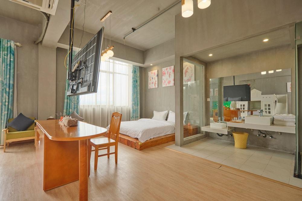 Yushan MJ Cultural and Creative Theme