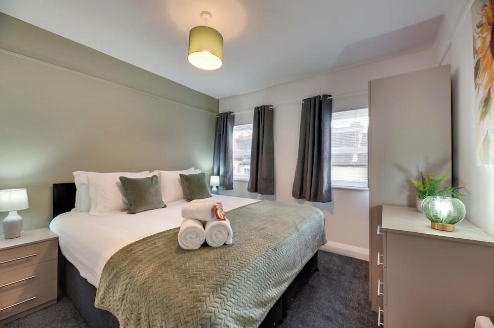 The Hideaway at Monk Street by Week2Week