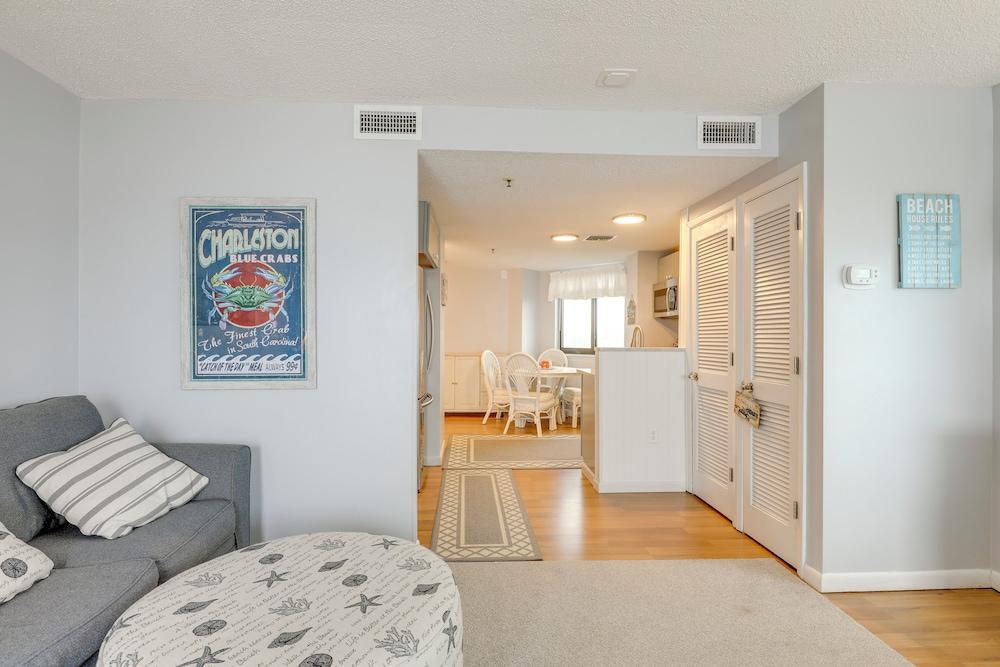 Steps to Sand: Condo w/ Pools in Myrtle Beach