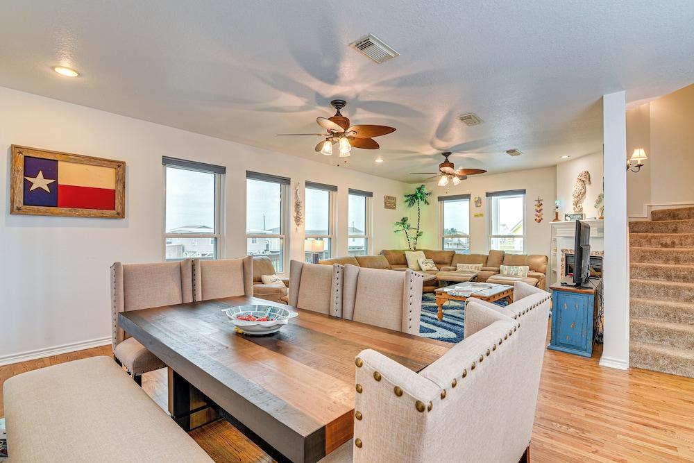 Near Surfside Jetty County Park: Home w/ Deck!