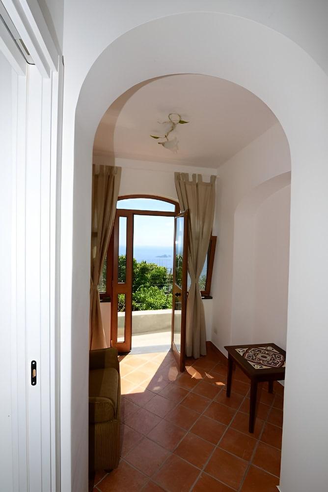 Casa Satriano APT in Positano
