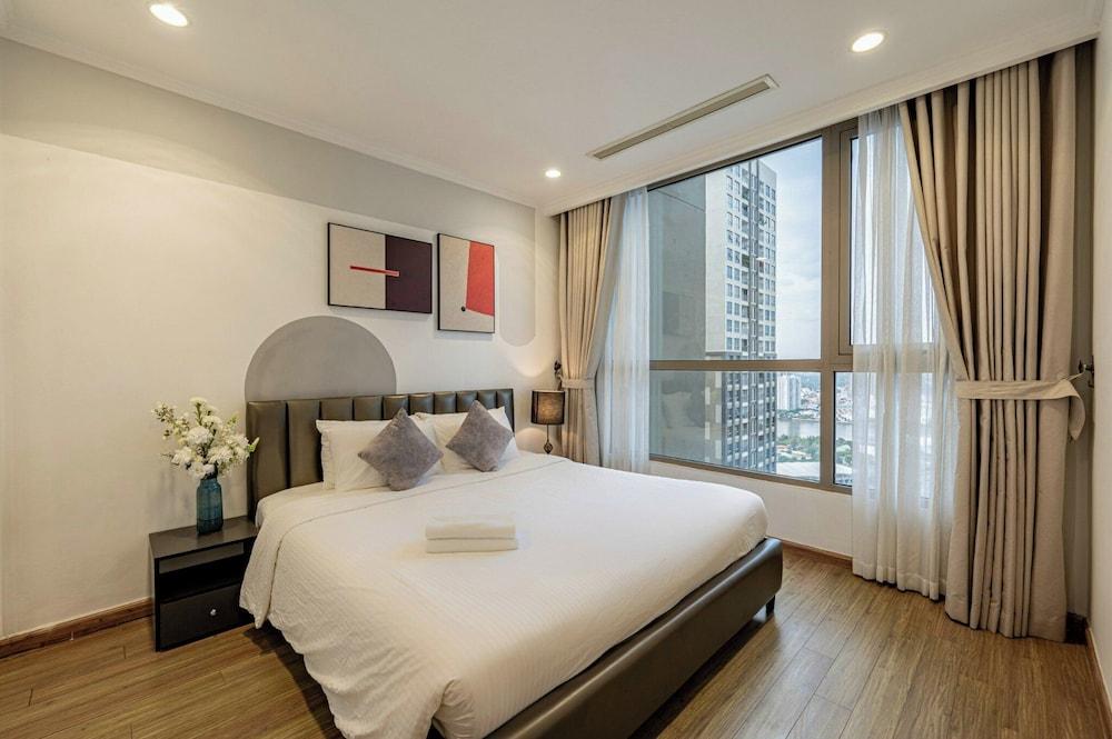 Vinhomes Central Park Landmark 81-Apts