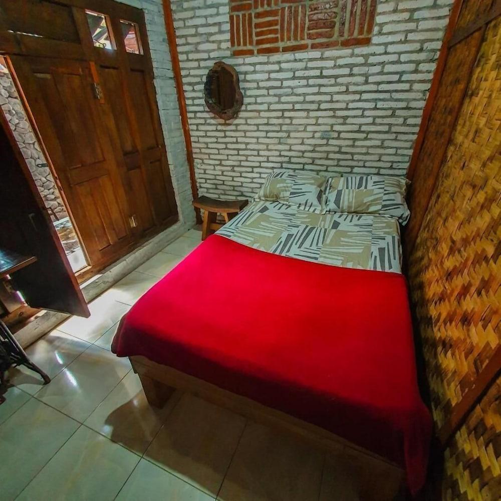 Aurora Stay Near Merapi by Smart Digital