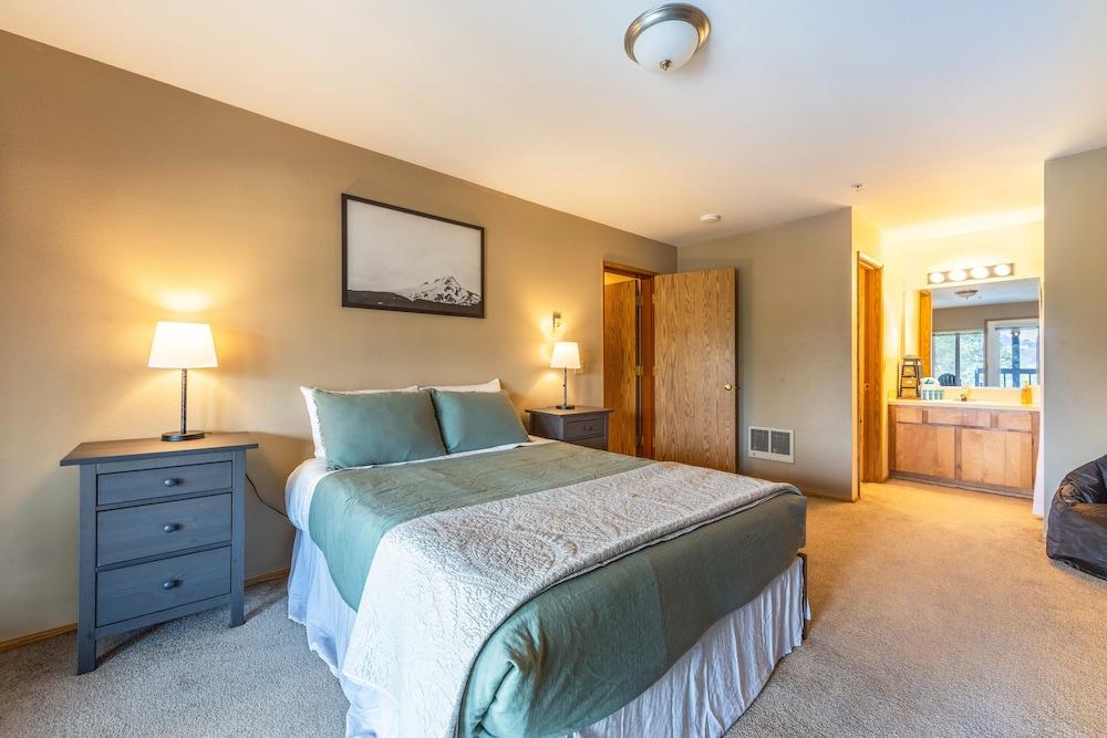 Hood River Vacation Rentals