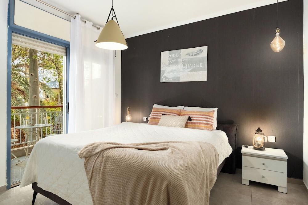 Royal Park Apt Resort by Sea N Rent