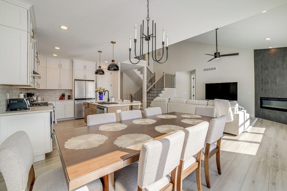 2 Mi to Notre Dame: Spacious Home w/ Private Yard