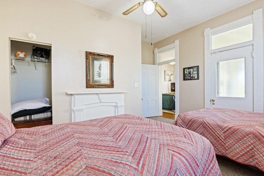 Indy Stadium Villas 702