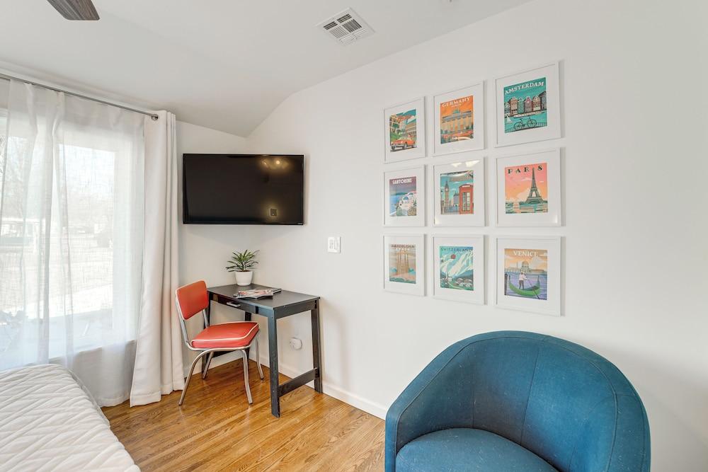 Walk to Gathering Place & Brookside: Tulsa Studio